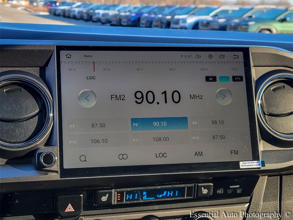 2017 TOYOTA TACOMA - Image 19