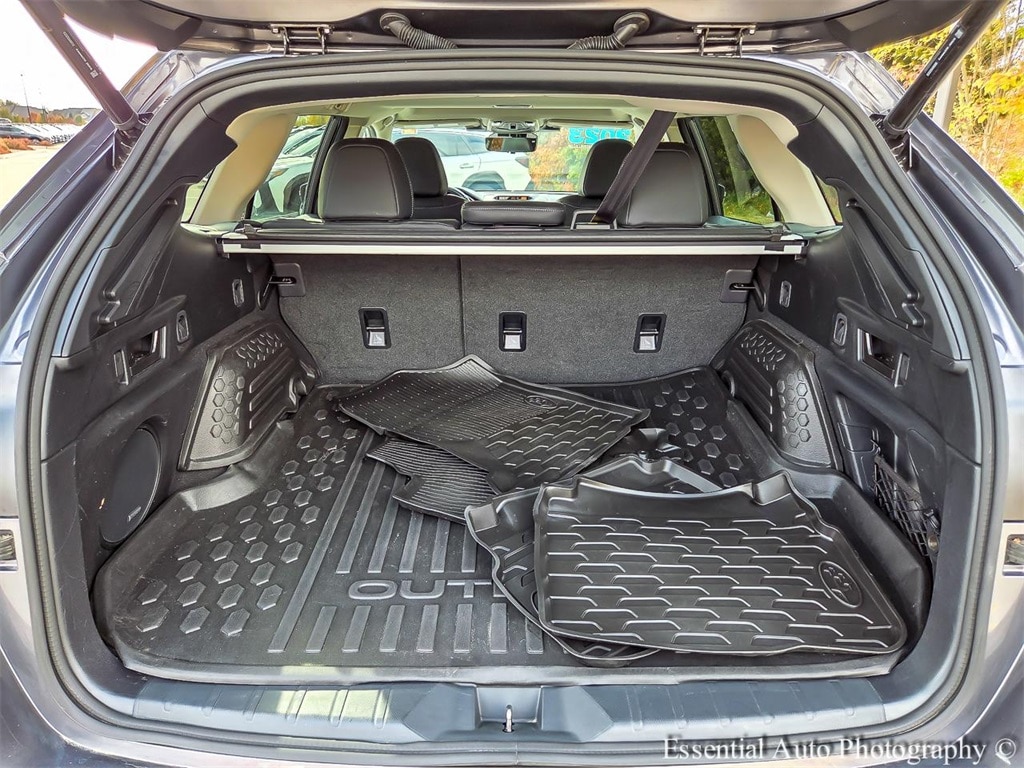 2023 SUBARU OUTBACK - Image 28