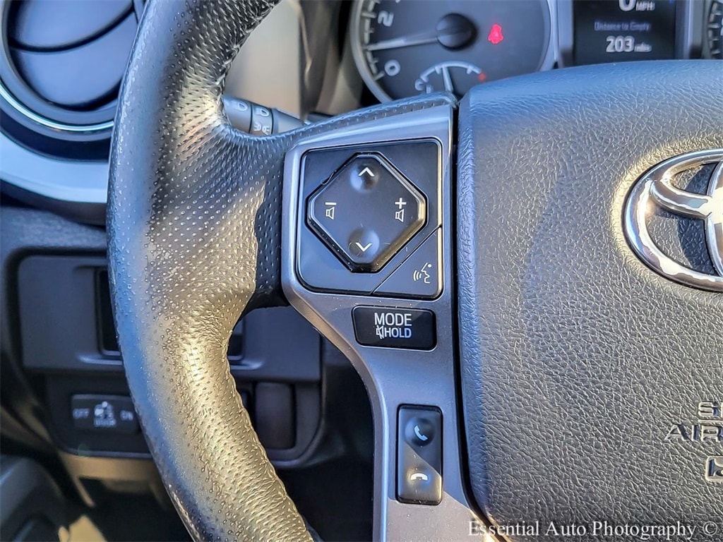 2017 TOYOTA TACOMA - Image 14