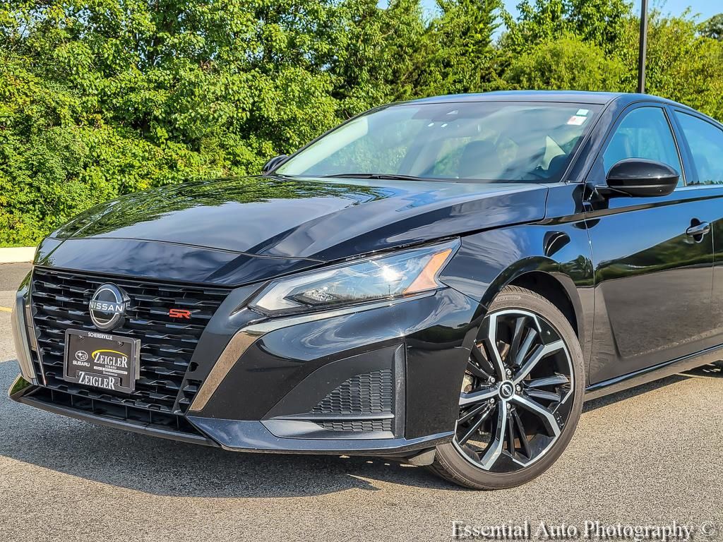 Used 2024 Nissan Altima SR with VIN 1N4BL4CV6RN396973 for sale in Crown Point, IN