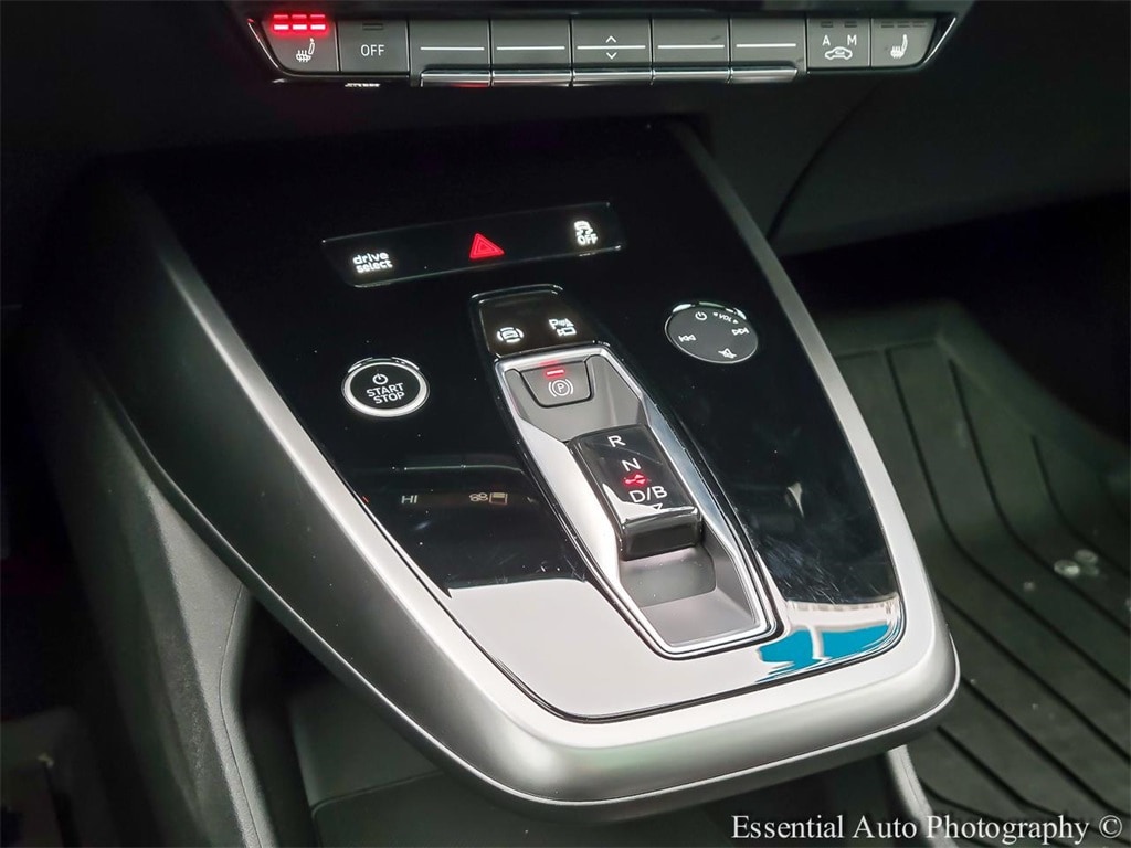 2022 AUDI Q4 - Image 23