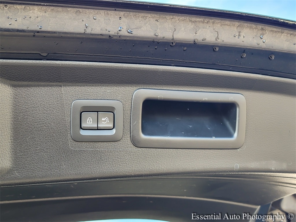 2023 MAZDA CX-50 - Image 28