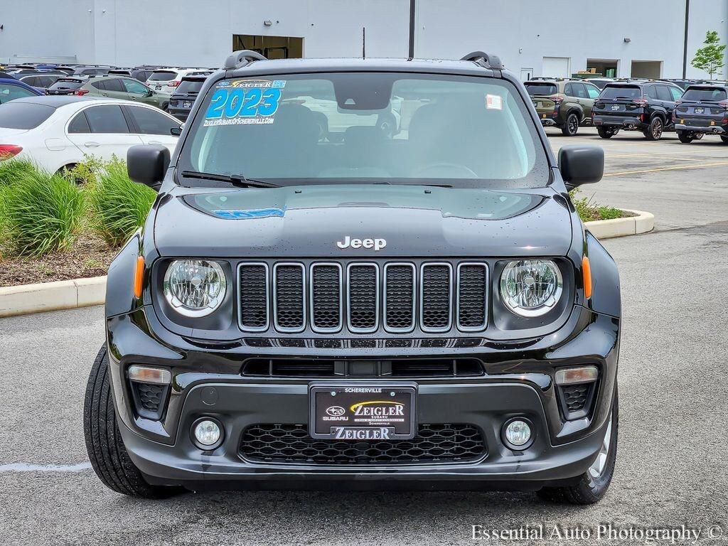 Used 2023 Jeep Renegade Latitude SUV