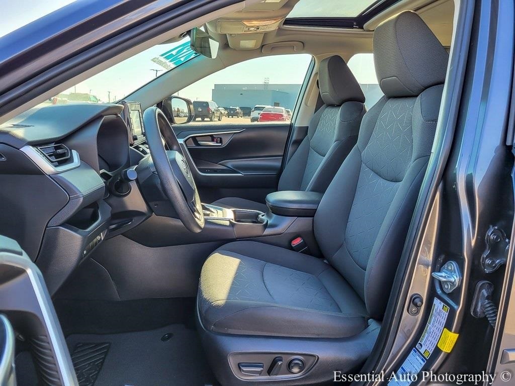 2021 TOYOTA RAV4 - Image 8