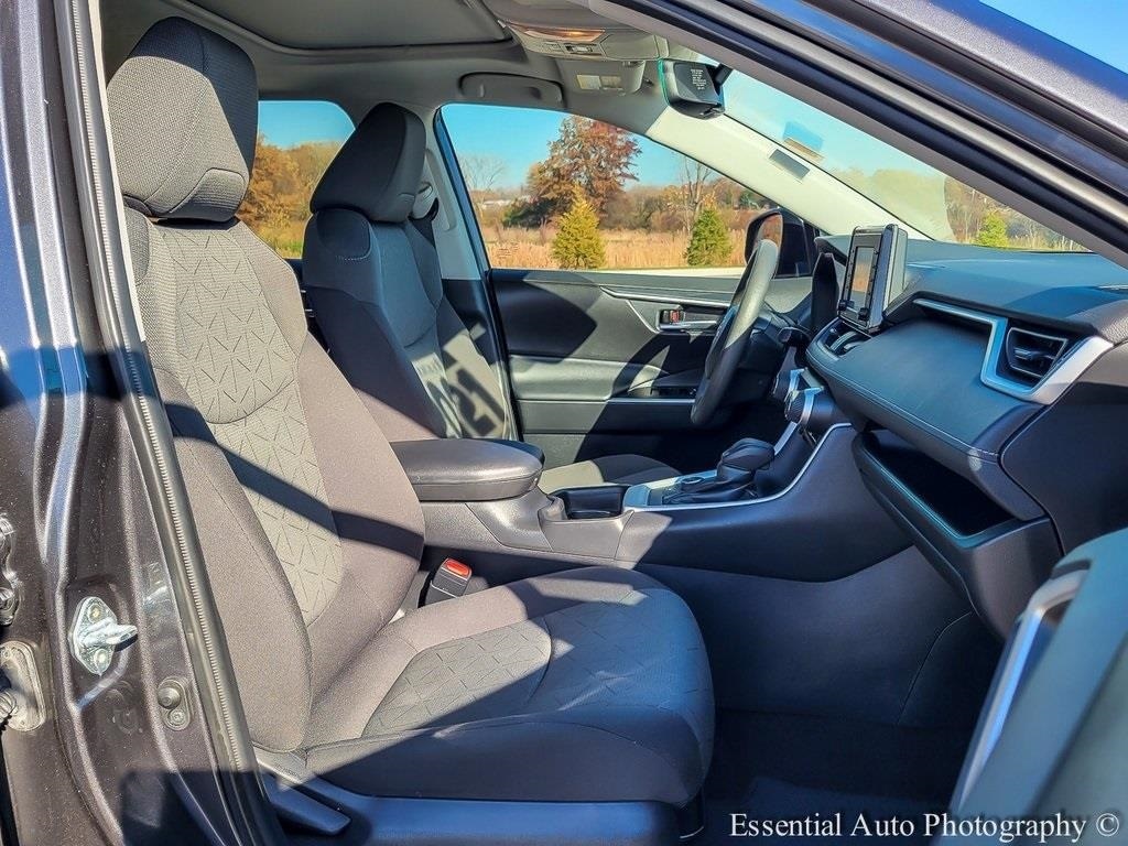 2021 TOYOTA RAV4 - Image 33