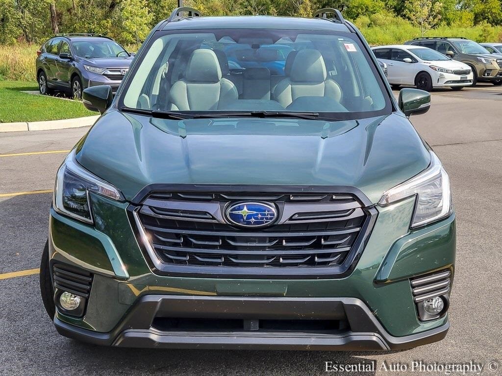 2022 Subaru Forester Limited photo 3