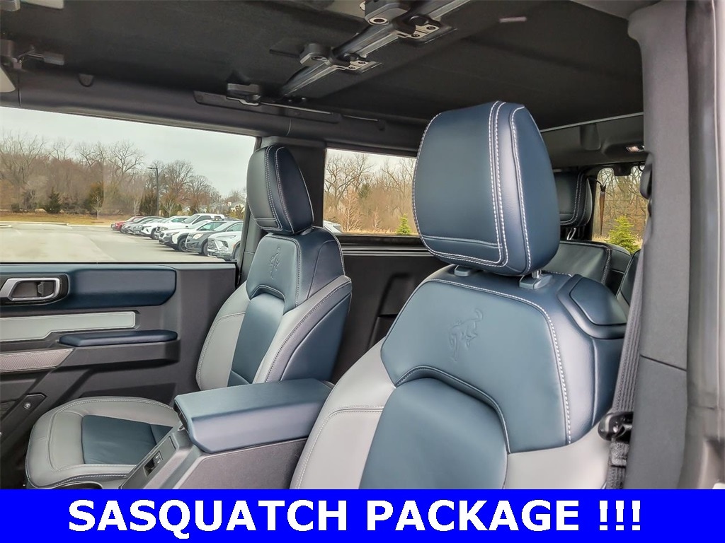 2022 FORD BRONCO - Image 10