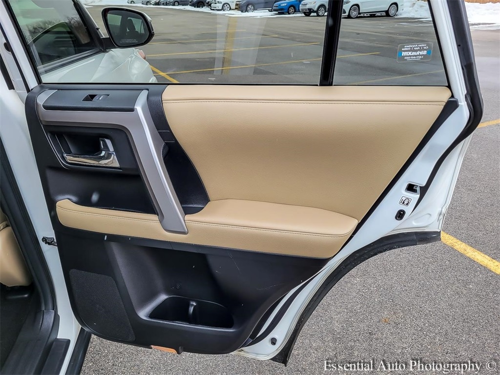 2020 TOYOTA 4RUNNER - Image 28