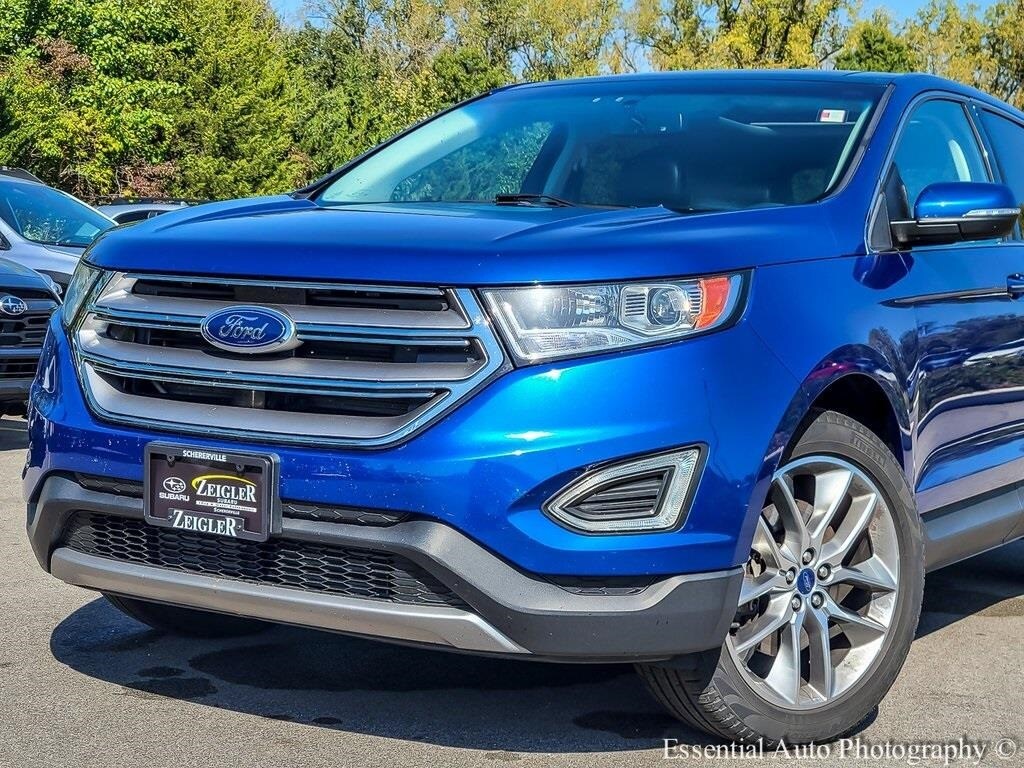 2018 Ford Edge Titanium photo 2
