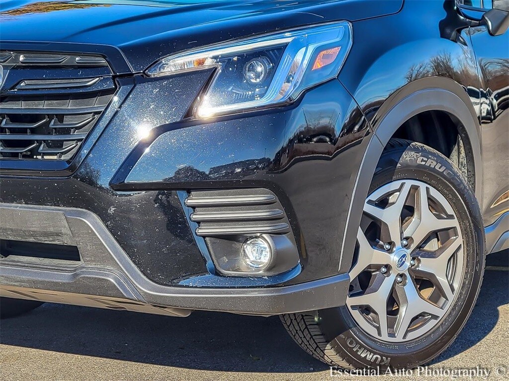 2024 Subaru Forester Premium photo 2