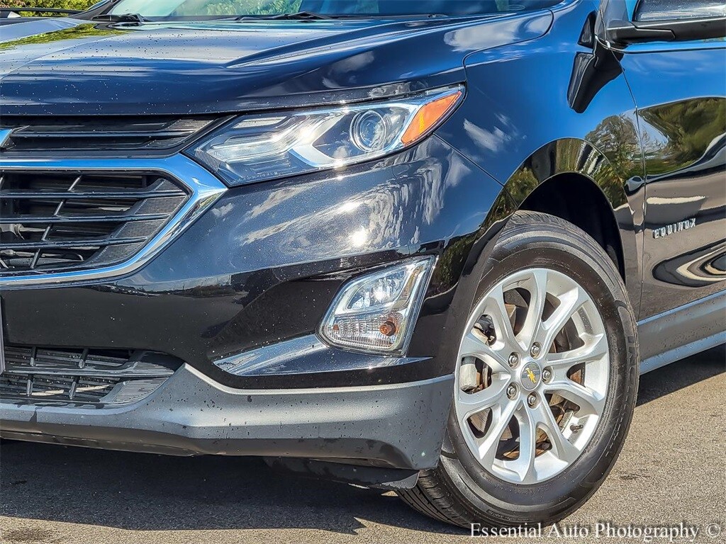 2020 Chevrolet Equinox LT photo 3