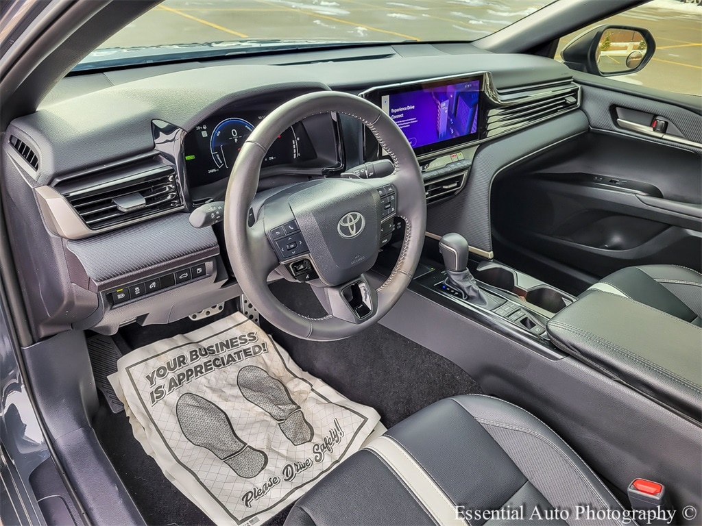 2025 TOYOTA CAMRY - Image 9