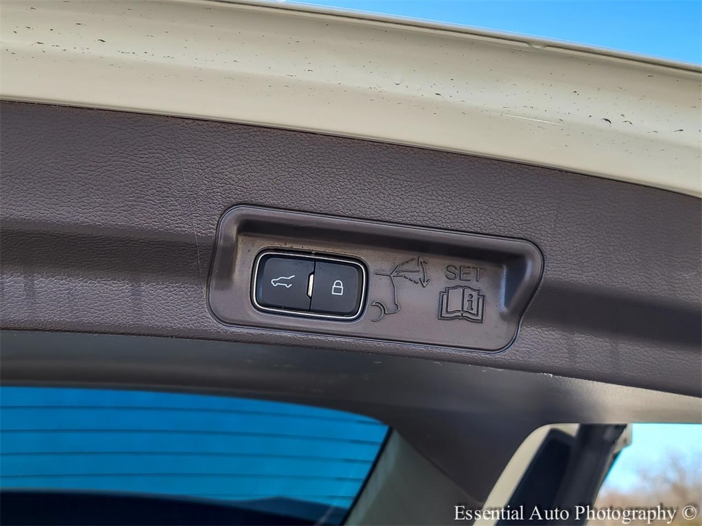 2022 FORD EXPLORER - Image 31