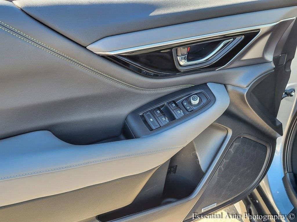 2025 SUBARU OUTBACK - Image 14