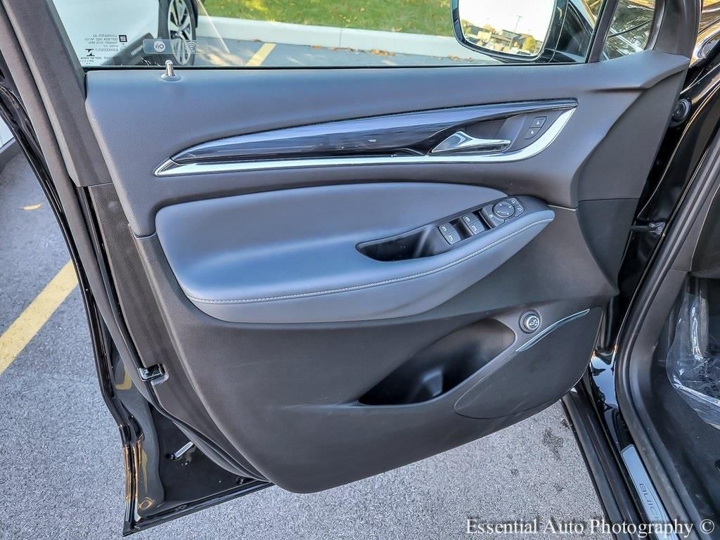 2023 Buick Enclave Essence - Photo 25