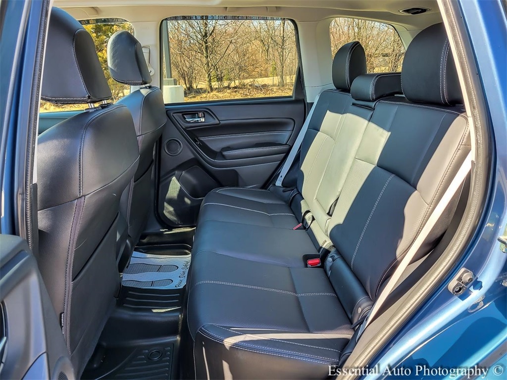 2018 SUBARU FORESTER - Image 11