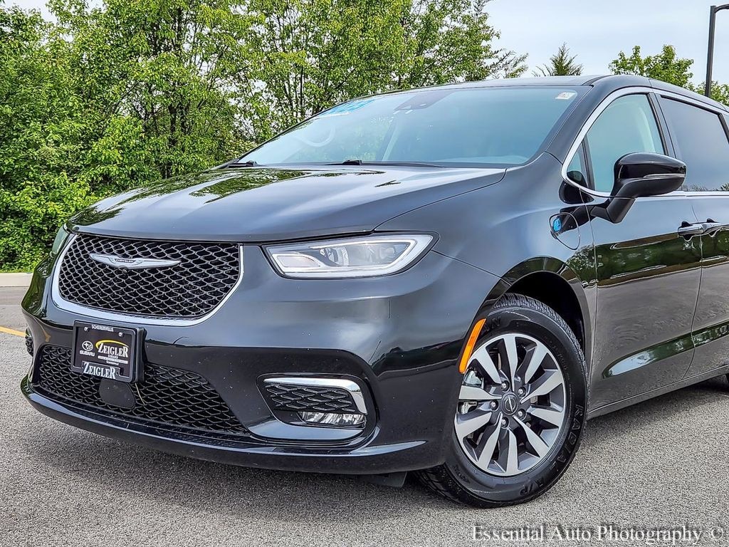 Used 2023 Chrysler Pacifica Plug-In Hybrid Touring L Van Passenger Van