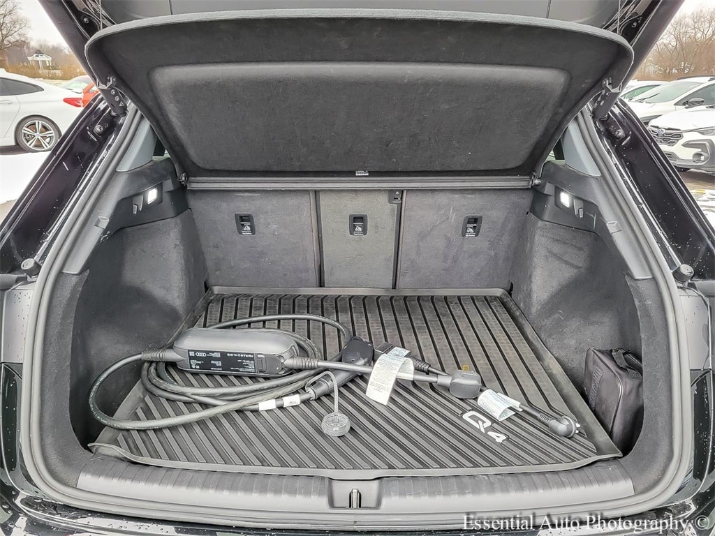 2022 AUDI Q4 - Image 27