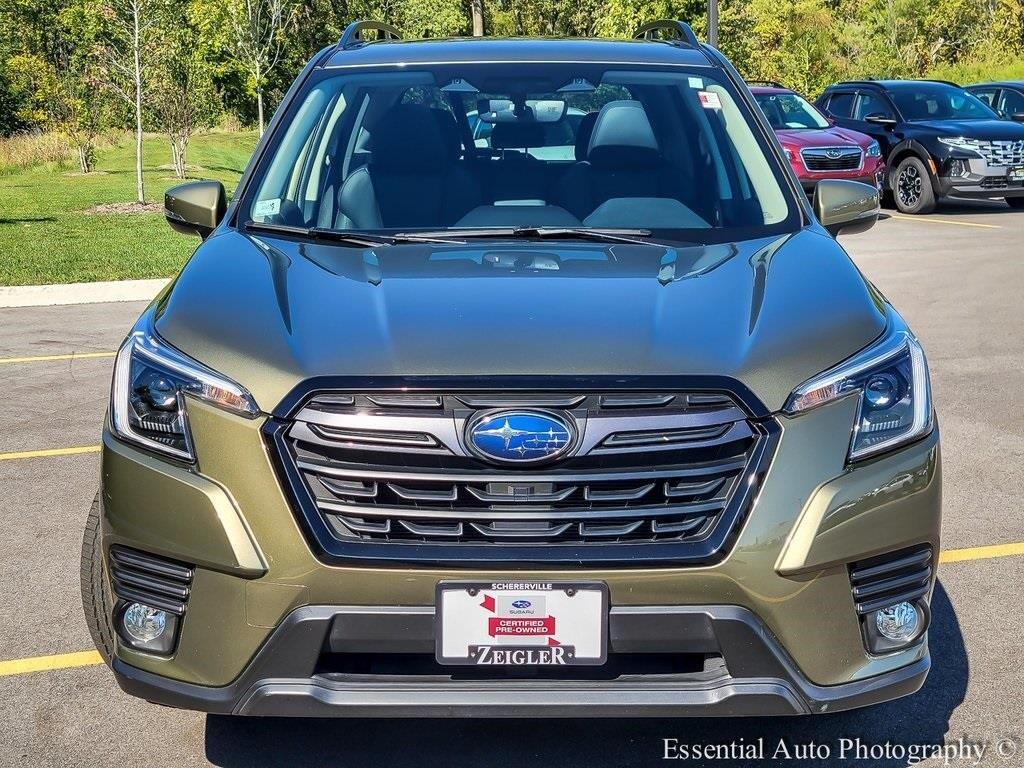 2022 Subaru Forester Limited photo 4