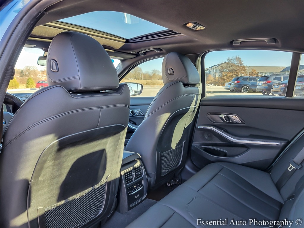 2021 BMW 330I - Image 12