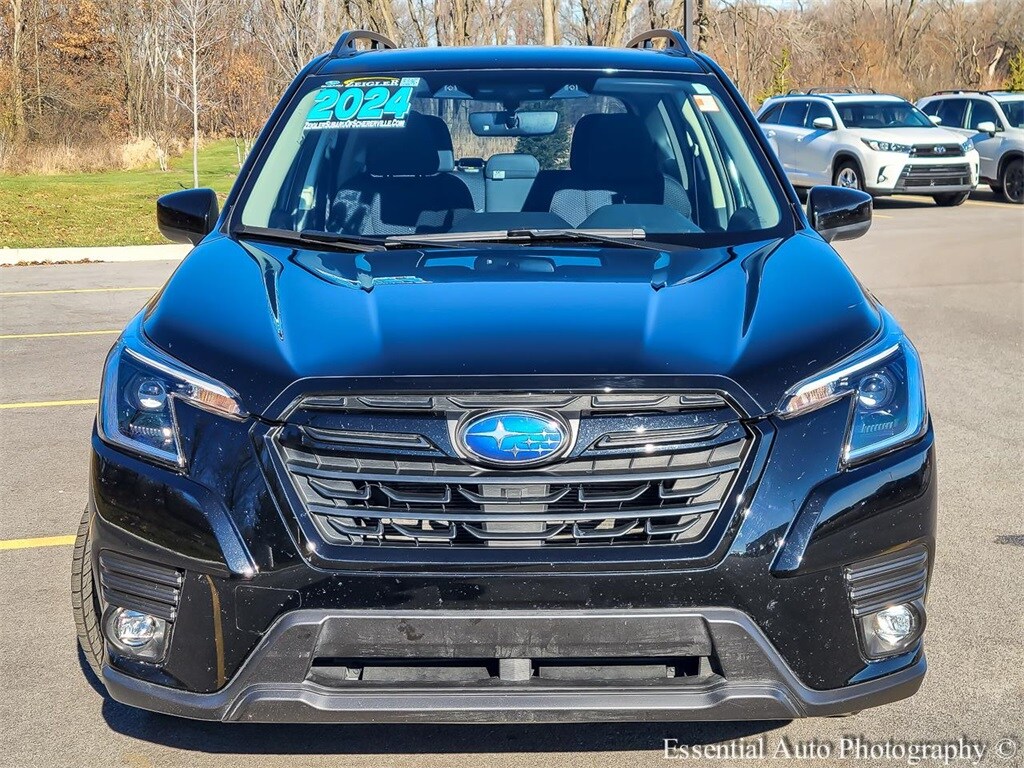 2024 Subaru Forester Premium photo 3