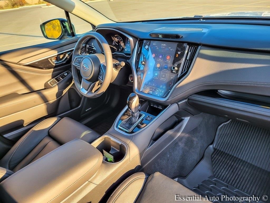 2025 SUBARU LEGACY - Image 32