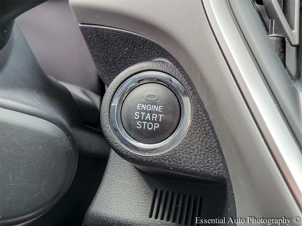 2024 SUBARU CROSSTREK - Image 18