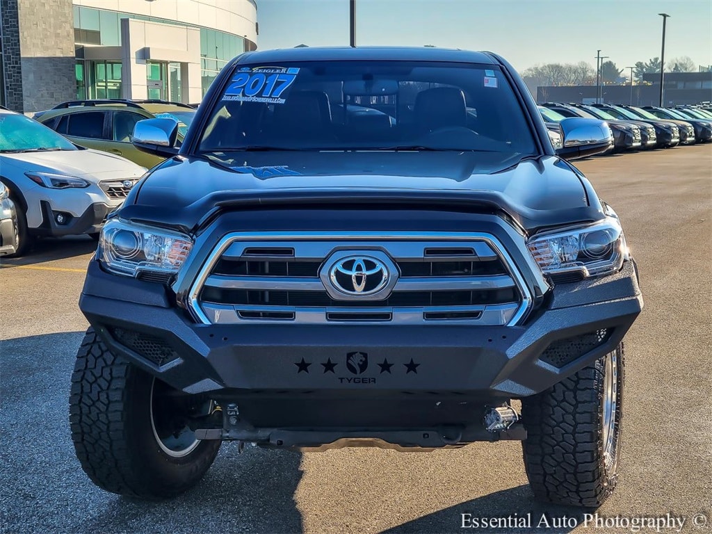 2017 TOYOTA TACOMA - Image 4