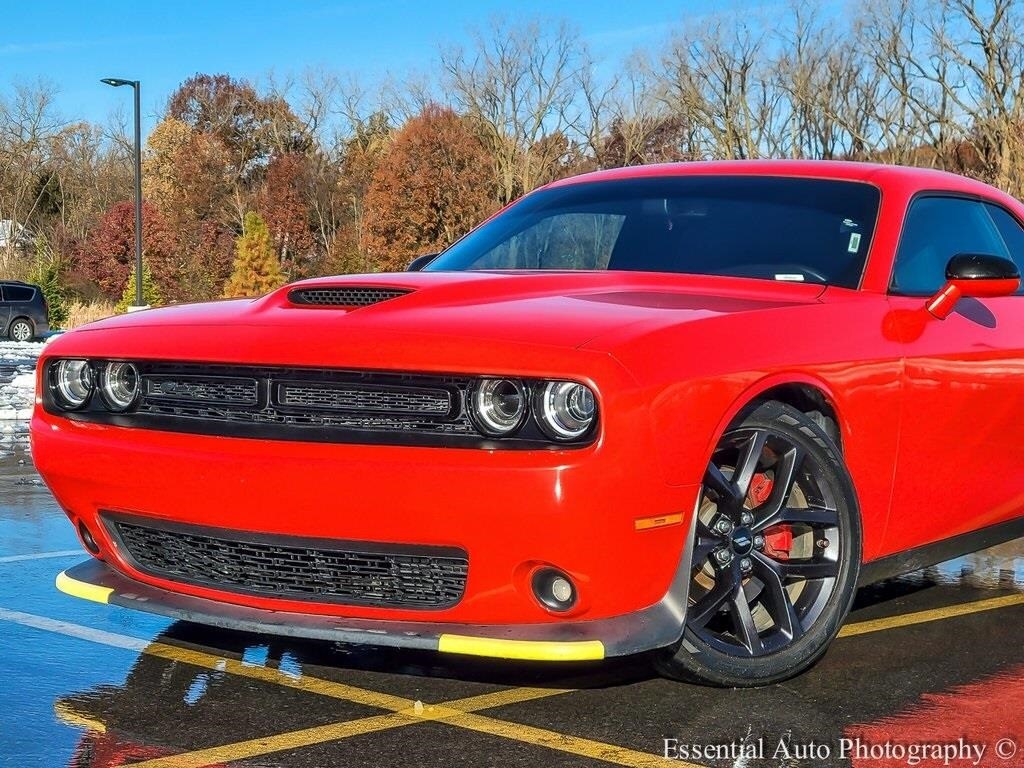 2019 Dodge Challenger GT photo 2