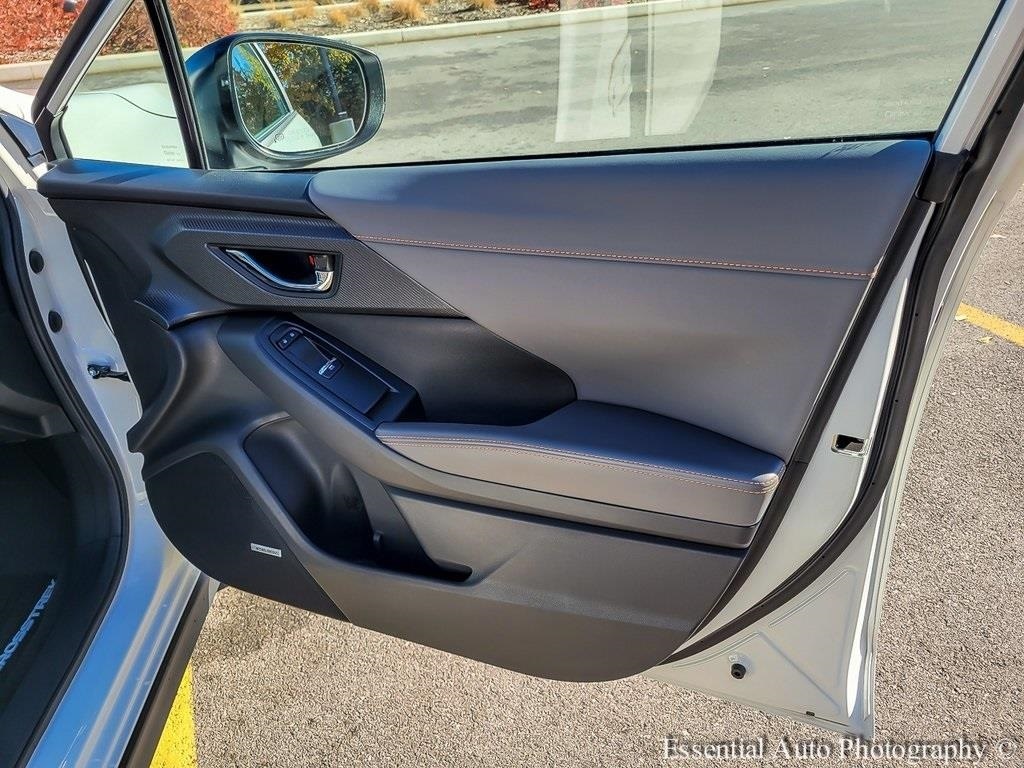 2025 SUBARU CROSSTREK - Image 31