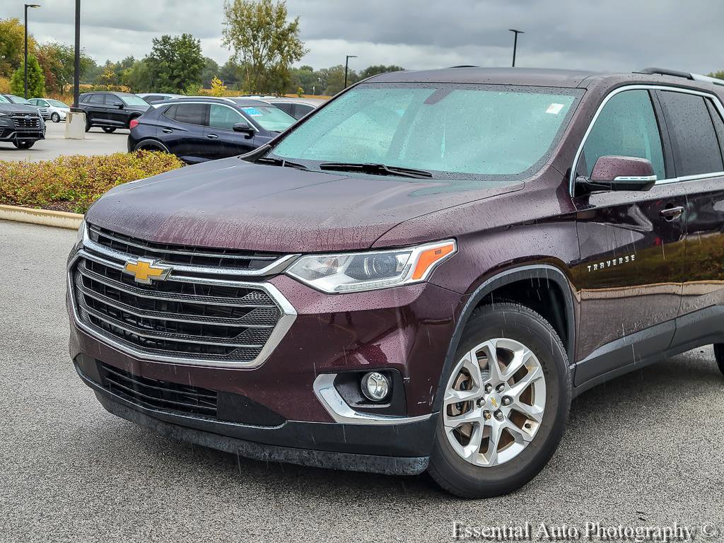 Used 2018 Chevrolet Traverse 1LT with VIN 1GNEVGKW7JJ234706 for sale in Crown Point, IN