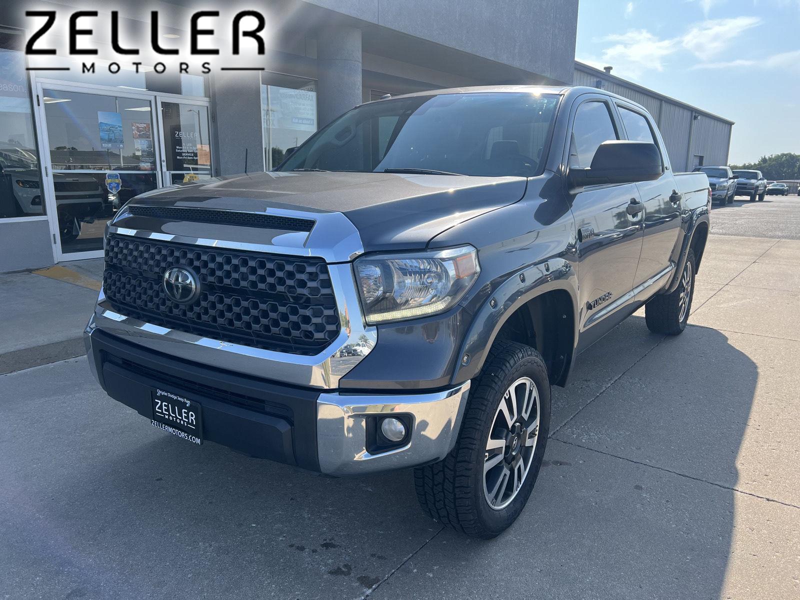 2018 Toyota Tundra SR5's photo
