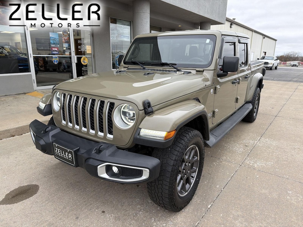 Used 2020 Jeep Gladiator Overland Truck