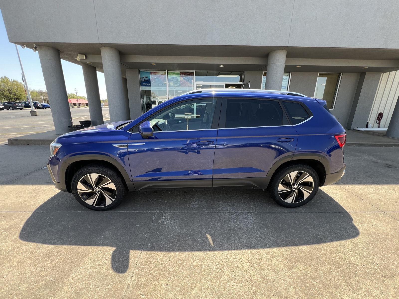 Used 2023 Volkswagen Taos SE with VIN 3VVUX7B22PM355233 for sale in Arkansas City, KS
