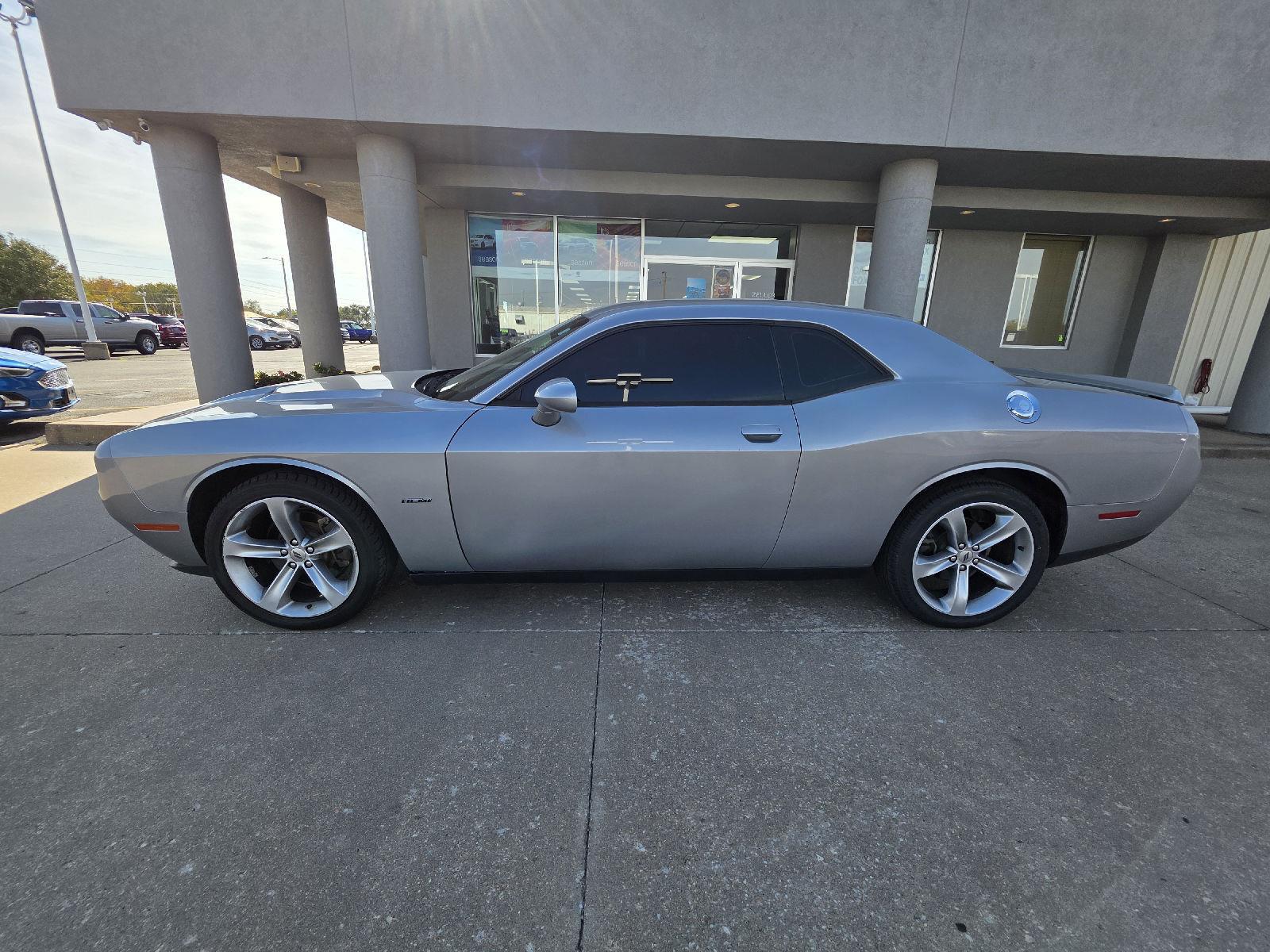 Used 2018 Dodge Challenger R/T with VIN 2C3CDZBT8JH168743 for sale in Arkansas City, KS