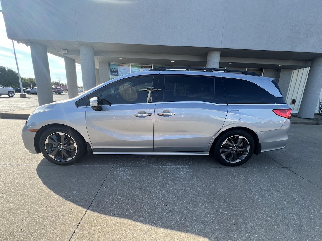 Used 2022 Honda Odyssey Elite Van