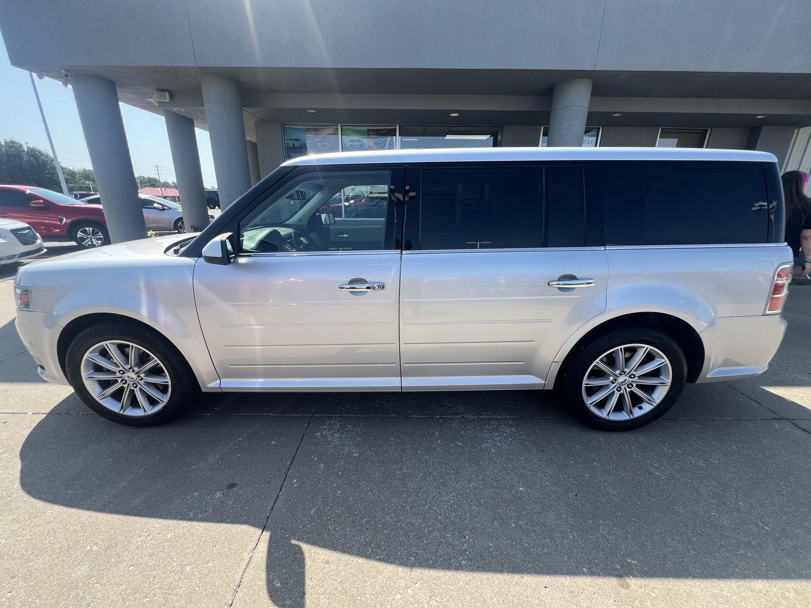 2019 Ford Flex Limited photo 2