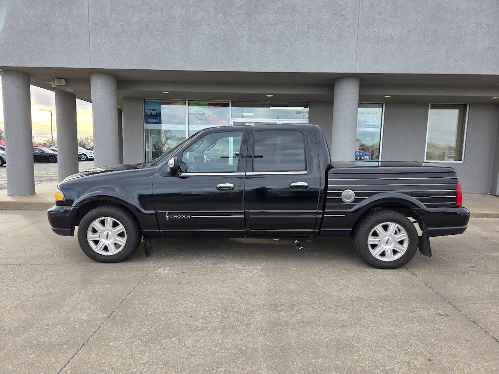 Used 2002 Lincoln Blackwood Truck