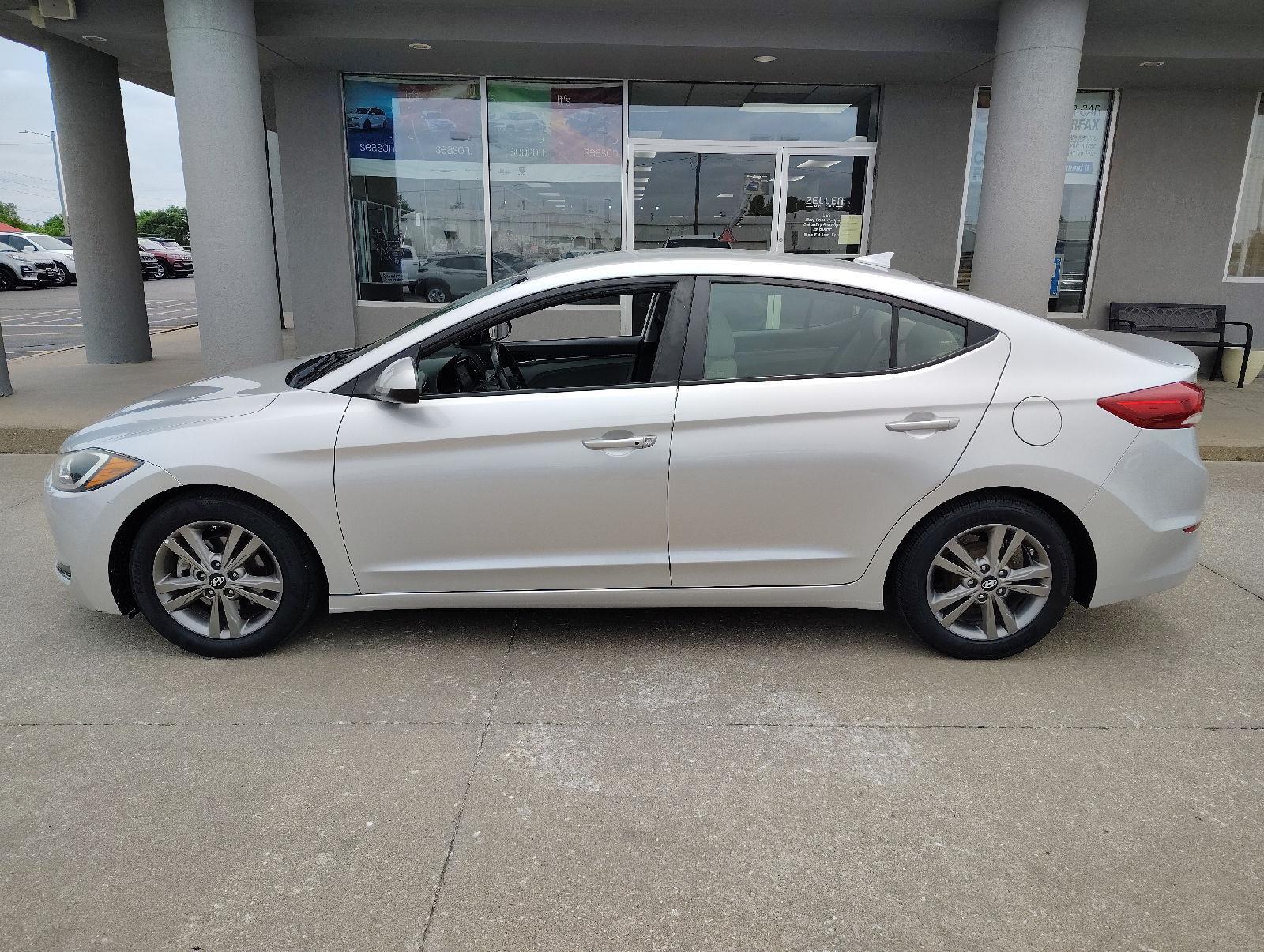 Used 2017 Hyundai Elantra SE with VIN 5NPD84LF0HH035167 for sale in Arkansas City, KS