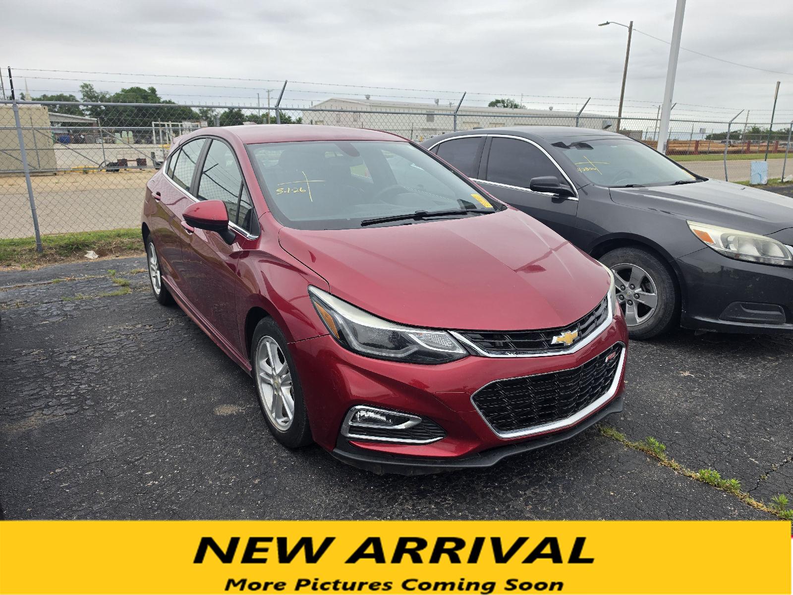 2018 Chevrolet Cruze LT Hatchback Auto's photo