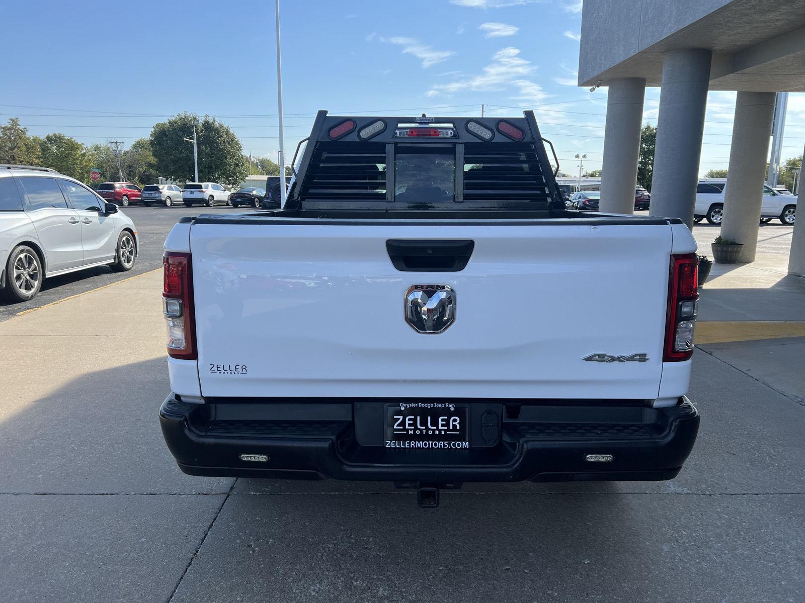 2023 Ram 1500 Tradesman photo 2