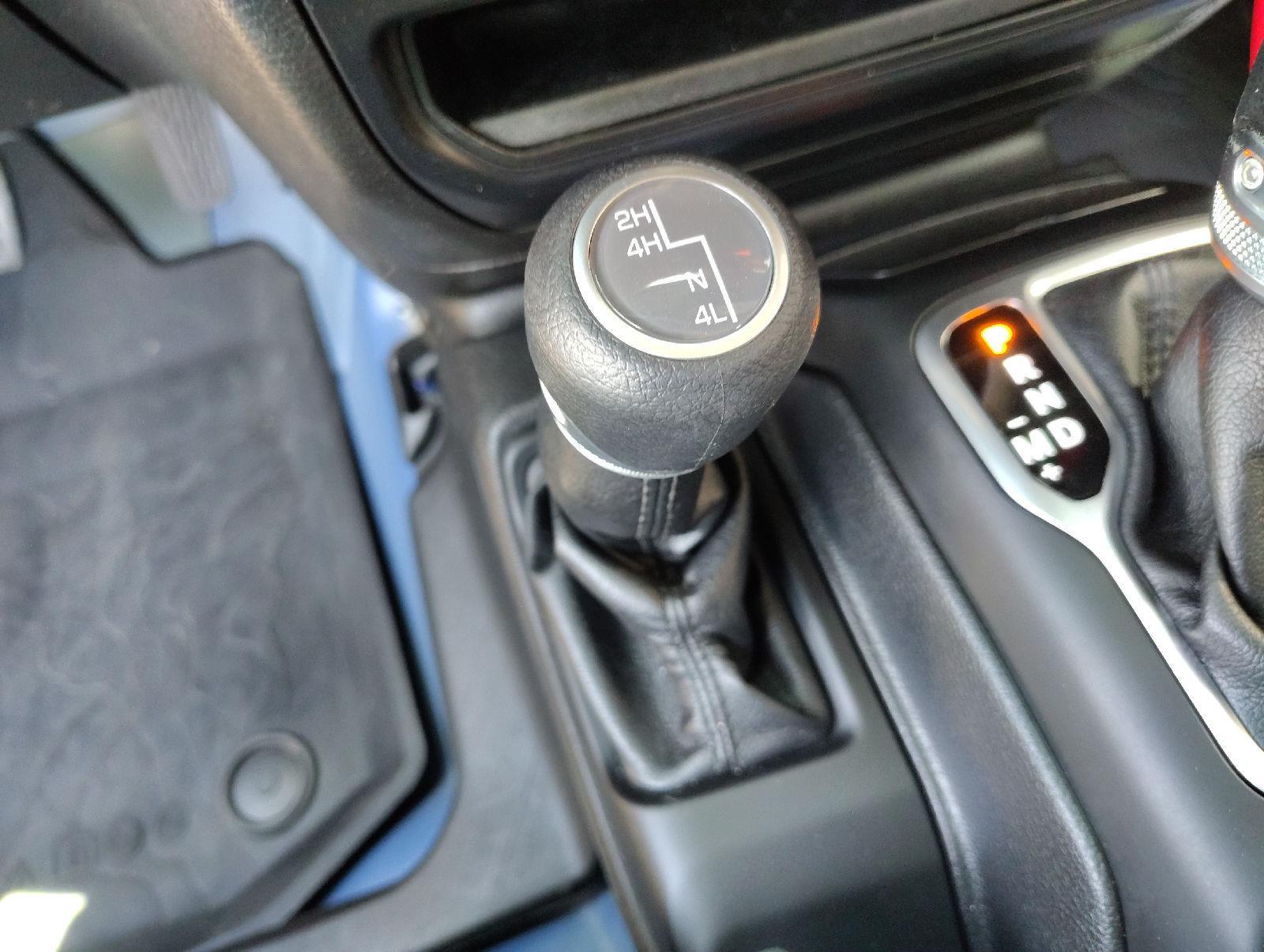 2019 Jeep Wrangler Sport - Photo 19