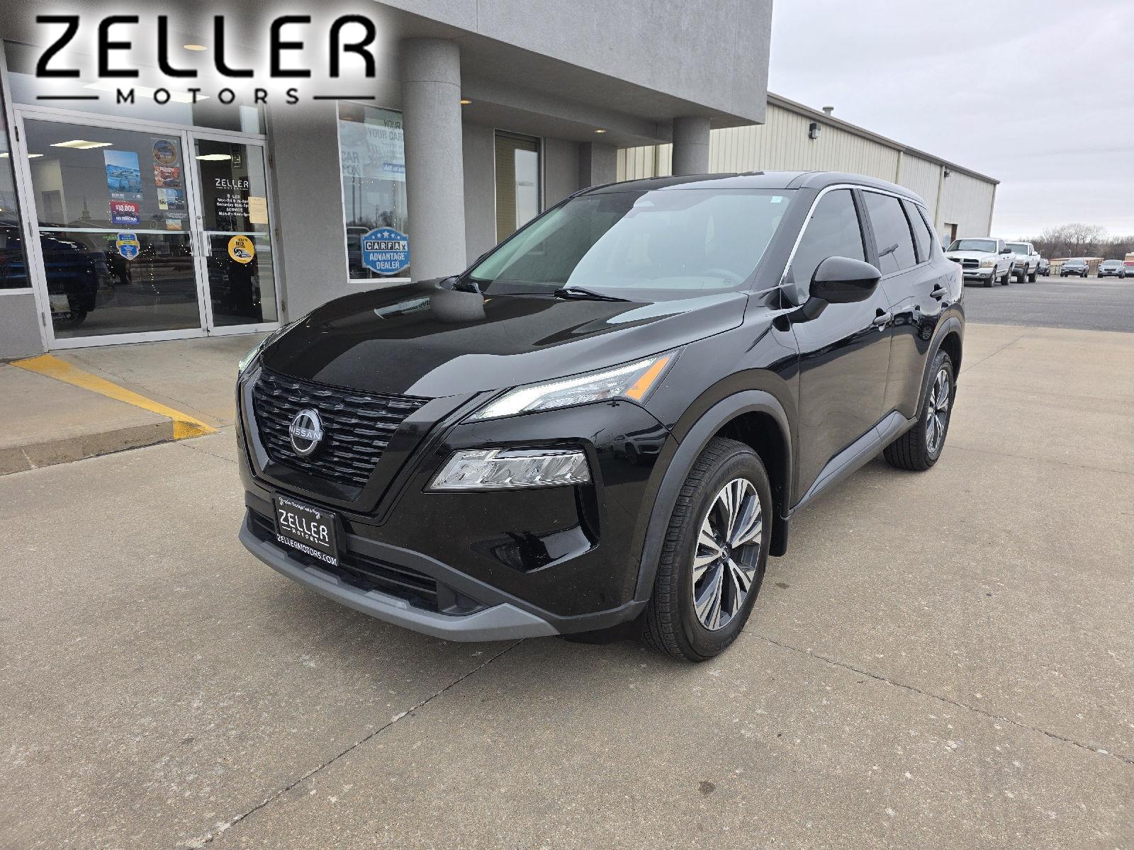 2023 Nissan Rogue SV's photo