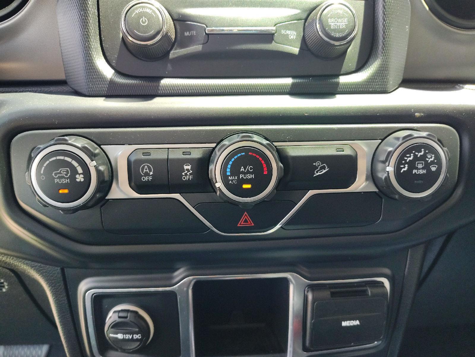 2019 Jeep Wrangler Sport - Photo 17