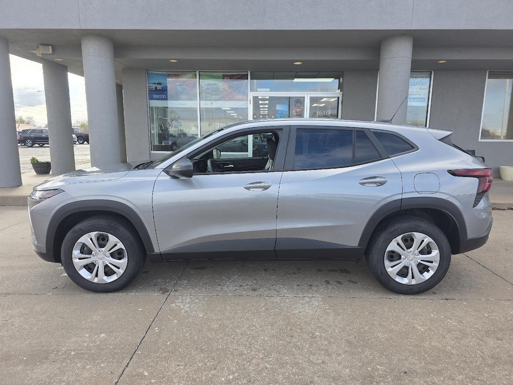 Used 2024 Chevrolet Trax LS SUV