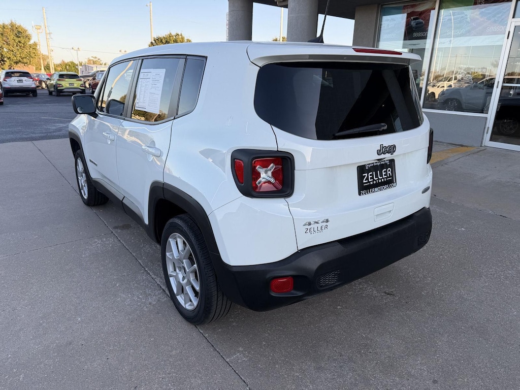 Used 2022 Jeep Renegade Latitude SUV