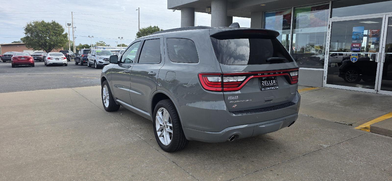 2023 Dodge Durango GT Plus photo 2