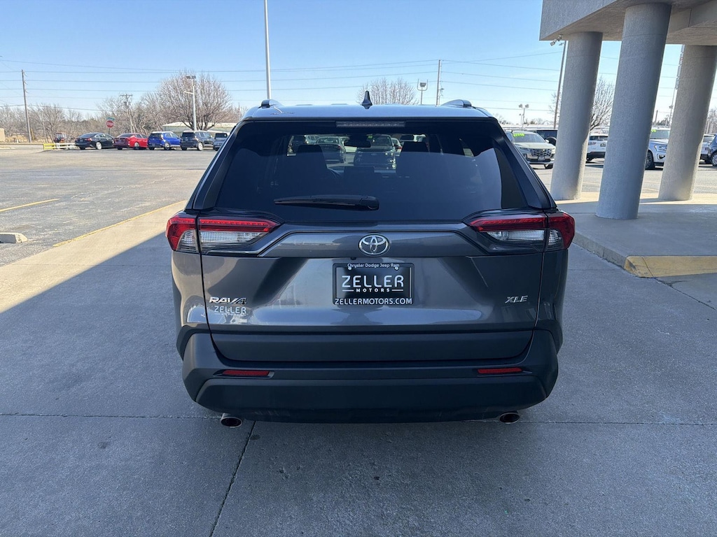Used 2020 Toyota RAV4 XLE SUV