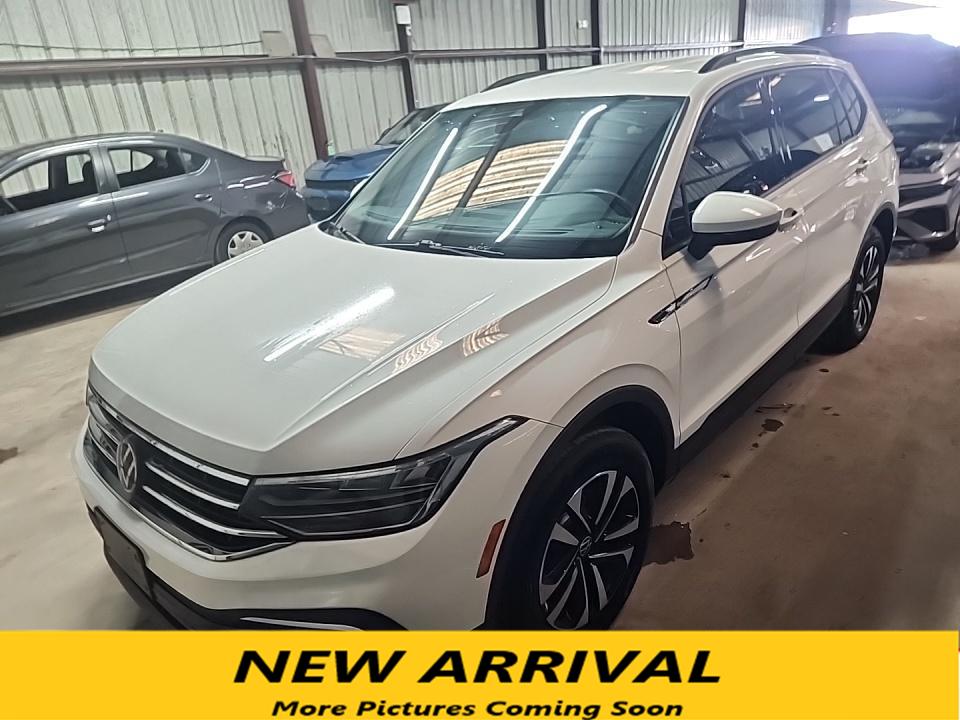 2022 Volkswagen Tiguan S's photo