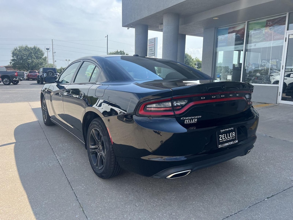 Used 2022 Dodge Charger SXT Sedan